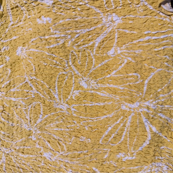 Universal Thread Yellow Textured Top - Picture 2 of 3